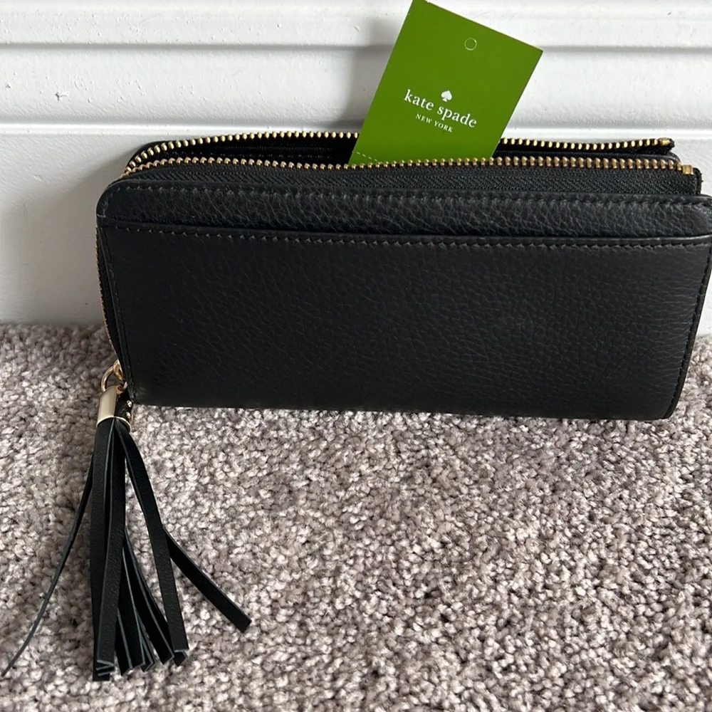 Black kate spade wallet - Picture 4 of 9